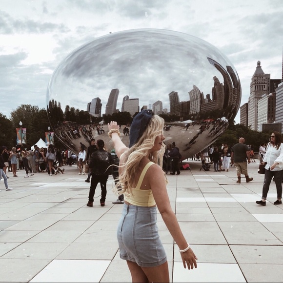 Meet your Posher, Madison - Picture 1 of 1